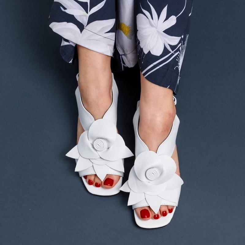 Women's Elegant Floral Flat Sandals