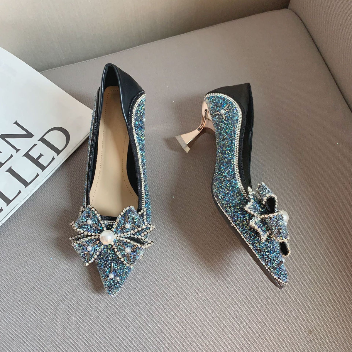 Rhinestone Pearl Bow Leather Shoes