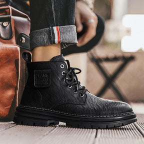 Men's leather boots