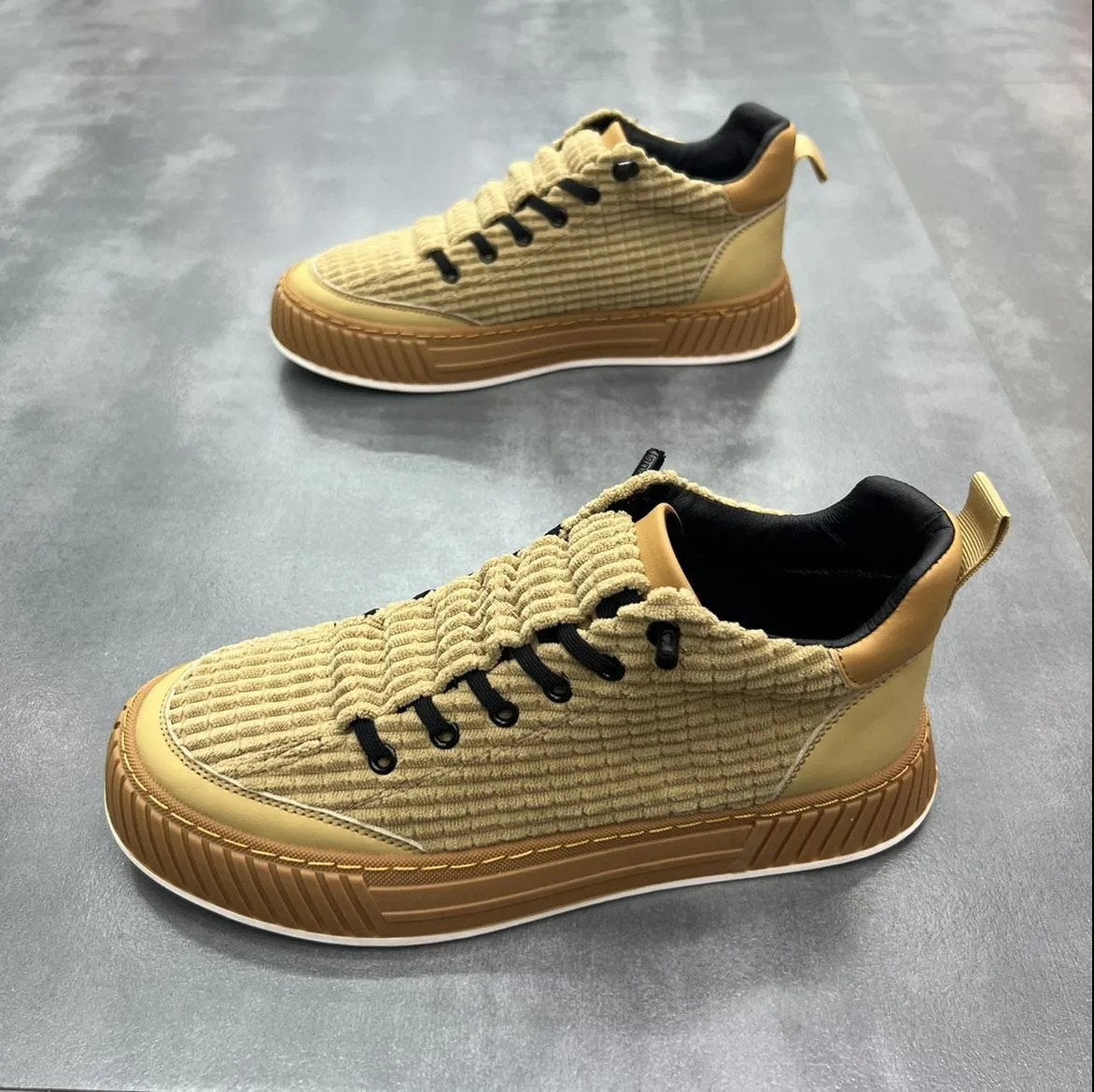 Men's casual corduroy breathable shoes