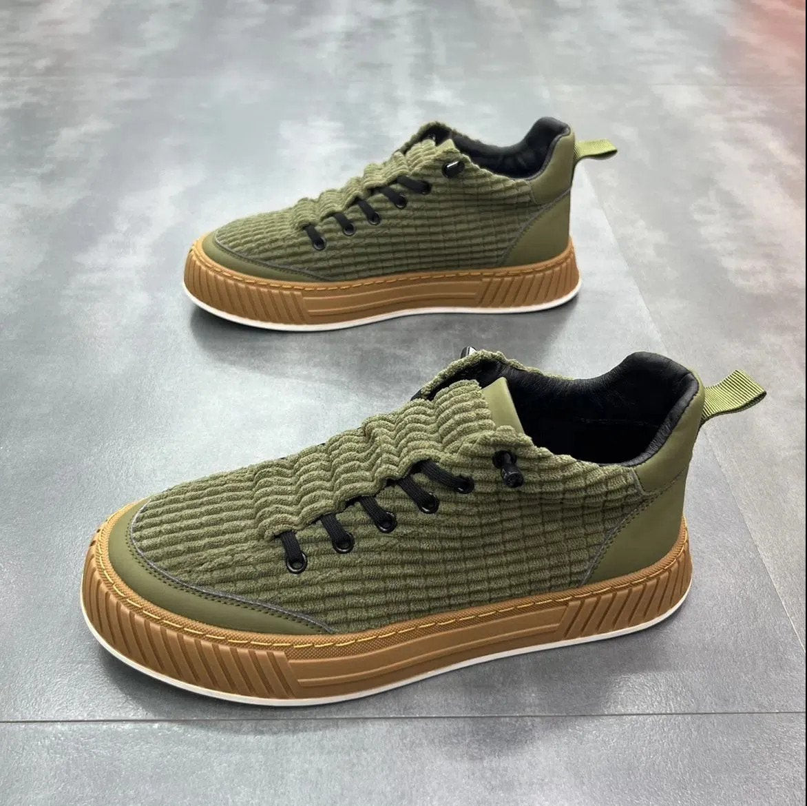 Men's casual corduroy breathable shoes