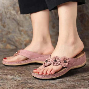 Retro flower flat round toe casual sandals for women